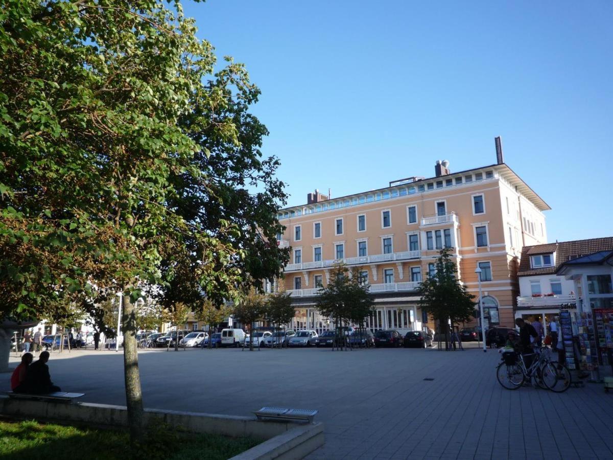 Berringer, Leuchtfeuer, Direkt An Der Promenade Lägenhet Rostock Exteriör bild